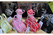 PUMAの復刻ミニバッグ！マイクロ グリップ バッグがレトロで可愛い！2WAYで使いやすい。