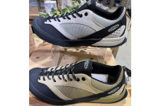 メンズ JASPER III: 一日中快適。耐久性・高反発クッション・優れたグリップ力で日常に最適。