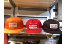 ストリートの定番、BRIXTON（ブリクストン）のキャップのご紹介です！  
