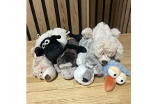 ＼カバンの中の癒やし担当／  【ムラサキスポーツキャナルシティ博多店/福岡】に NICI（ニキ）フィギュアポーチが大量入荷しました！