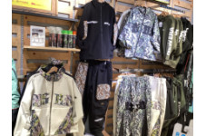 BSRABBITの新作スノーボードウェア入荷！韓国ストリートブランドの最新モデルを試着できます！