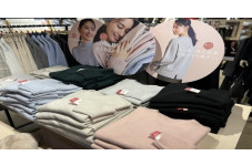 ORIHICAクリアランスセール‼　ｌ&rsquo;sニット【FUWAFY】