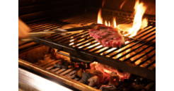 炭焼肉 ステーキ irori by DAISUKE TAKUBO