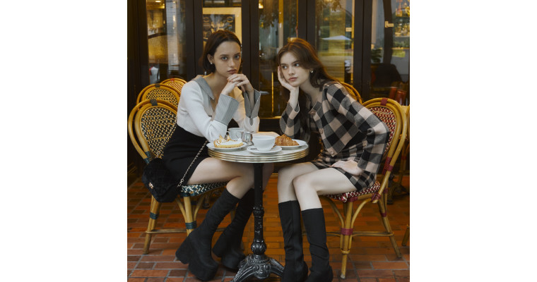 Roine by LIP SERVICE